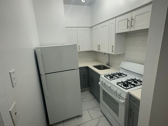 2nd image of 168 Buena Vista Ave Floor 3