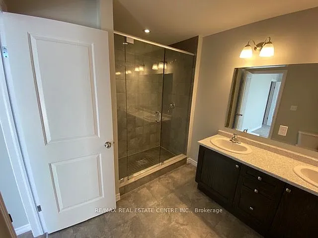 34 Pondcliffe Dr — Photo 17