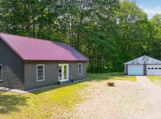 515 Gardiner Rd, Whitefield, ME 04353