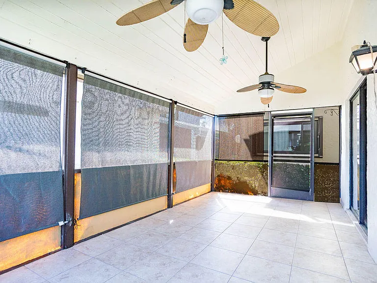 950 S Kanner Hwy #Townhouse 124 — Photo 32
