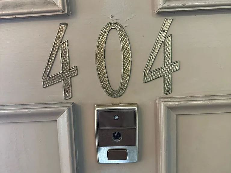 v1210 — Photo 18