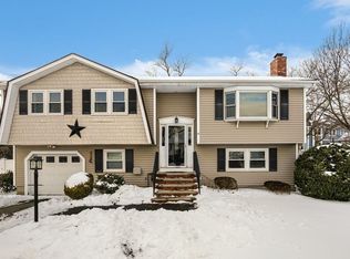 9 Brae Cir, Woburn, MA 01801