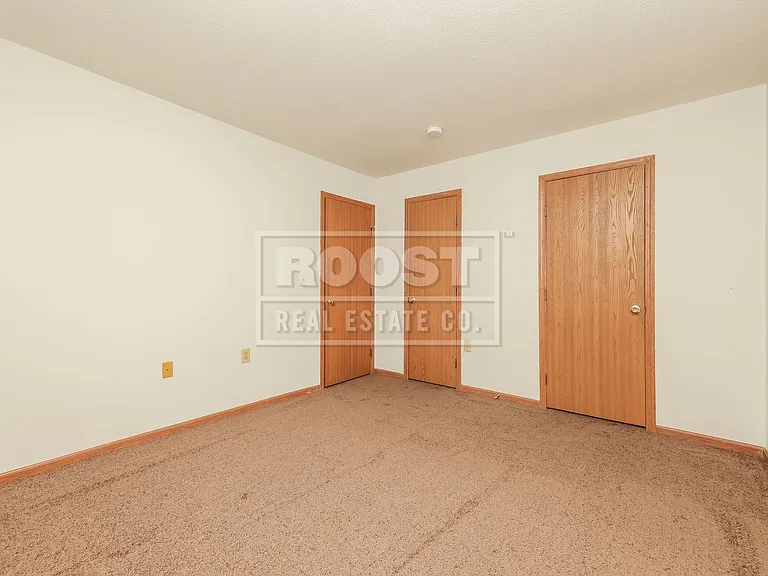 3985 Covington Dr — Photo 7