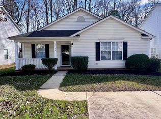 12128 Stewarts Crossing Dr, Charlotte, NC 28215