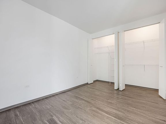3rd image of 2812 W Fullerton Ave #3