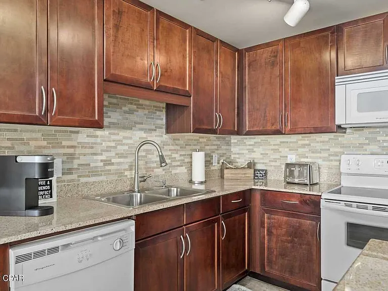 9860 S Thomas Dr #702 — Photo 10