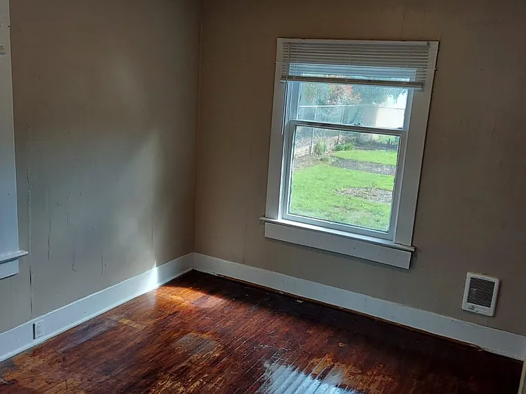 38125 Mount Hope Dr — Photo 5