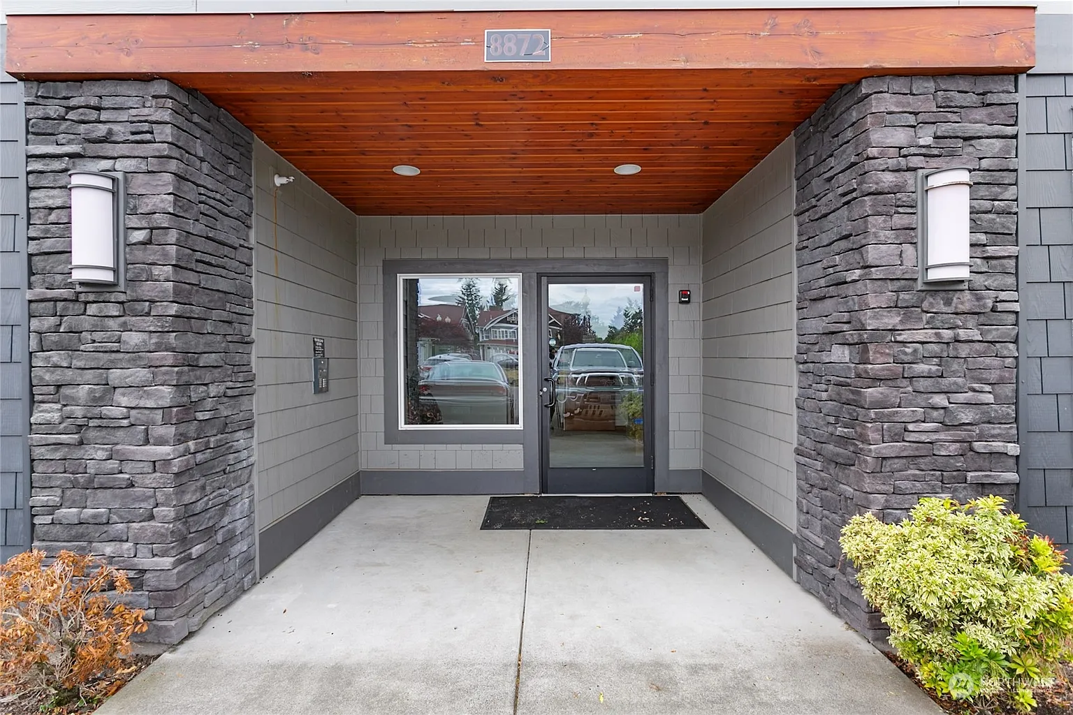 8872 Depot Road #201 photo 1