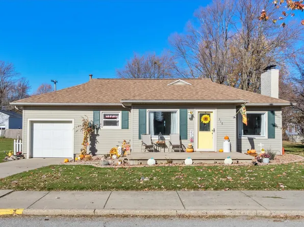 316 E Sherman St, Windfall, IN 46076