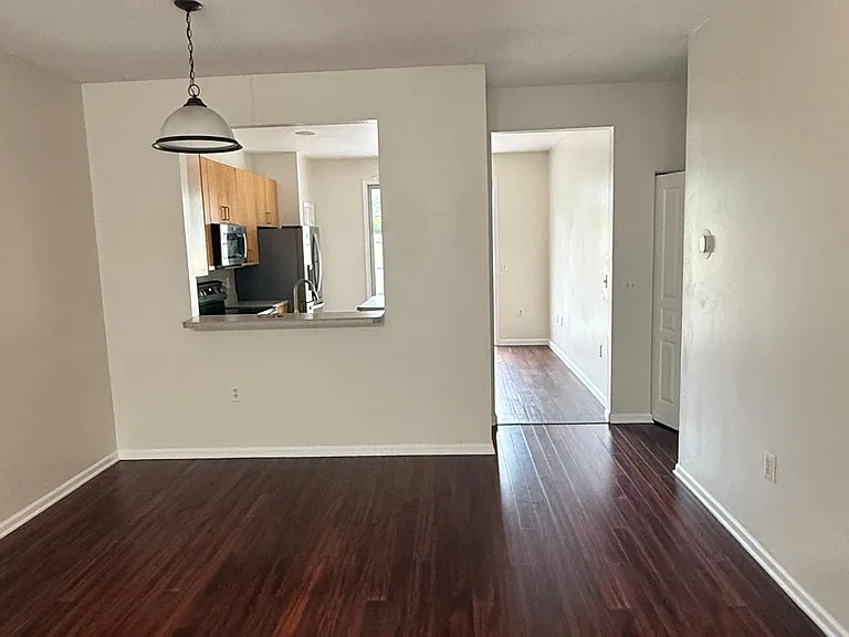 5804 Echingham Dr — Photo 2
