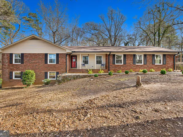 318 Chandler St, Hartwell, GA 30643