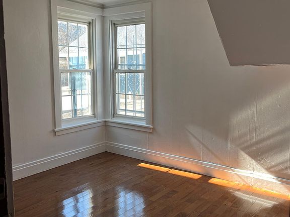 2nd image of 1080 Elmwood Ave APT 3
