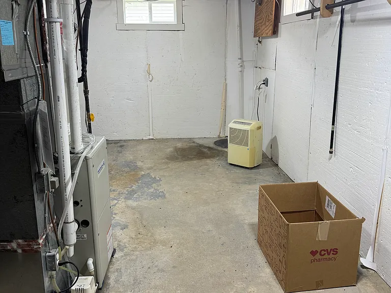 1601 Fox Dr — Photo 18