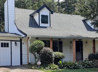 90 Cumberland Dr, Rex, GA 30273