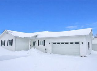 40 Thomas Street, Grand Falls-Windsor, NL A2A2V6