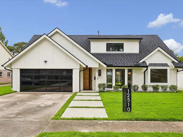 12510 Mooreknoll Ln, Houston, TX 77024