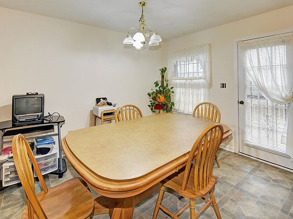 5th image of 6604 Miller Park Dr