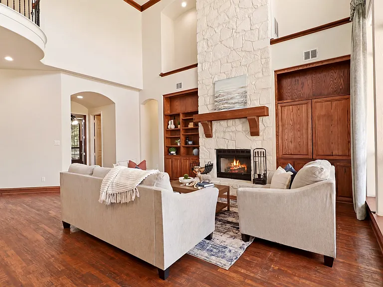 1224 Crockett Dr — Photo 12