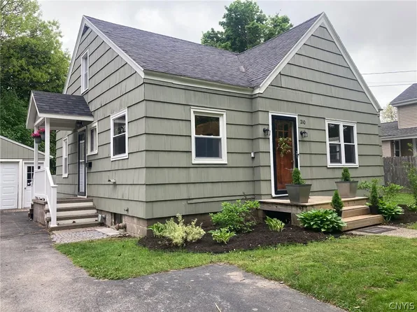 210 E 8th St, Oswego, NY 13126