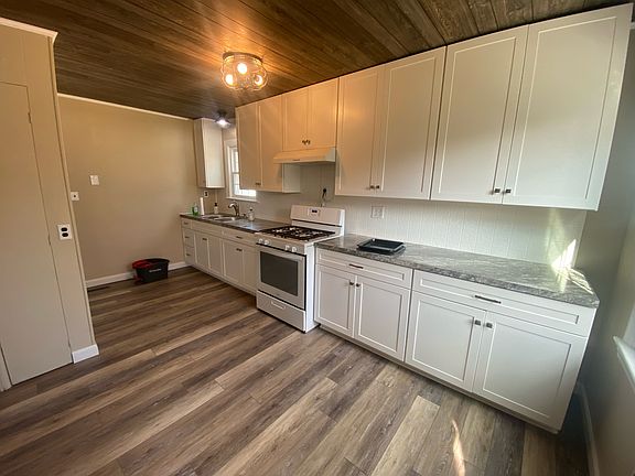 2nd image of 505 S Columbus St