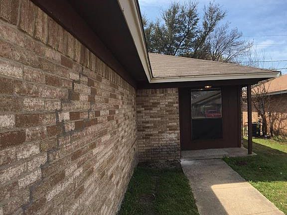 2nd image of 6835 S Creek Dr
