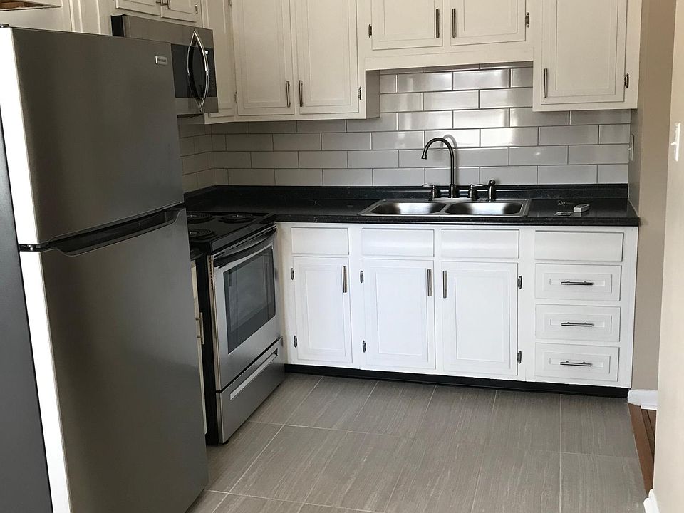 1st image of 5910 Carrollton Ave APT 11