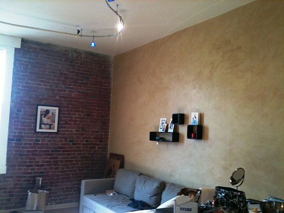 2nd image of 1010 Race St APT 7G