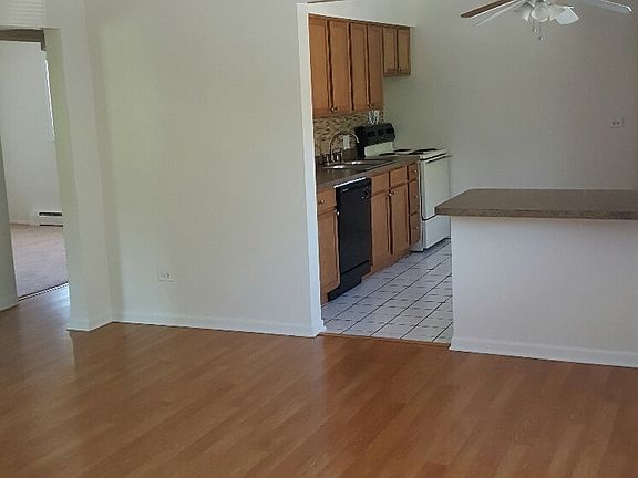 3rd image of 943 Washington Blvd APT N2