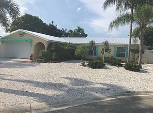 905 Sago Palm Way, Apollo Beach, FL 33572