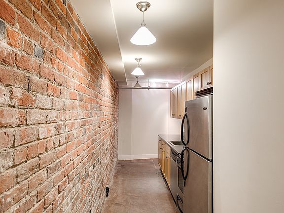 4th image of 1321 E Main St APT C06