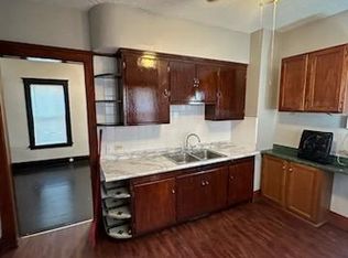 3872 W 19th St, Cleveland, OH 44109