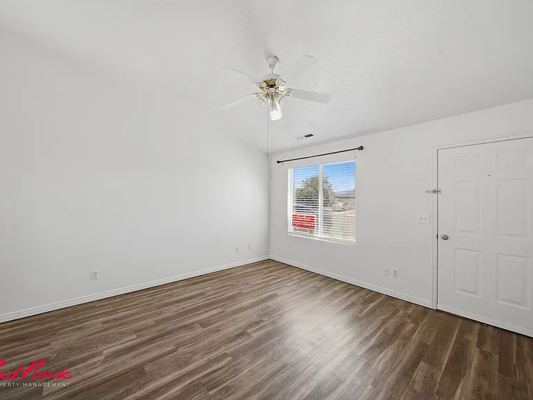 1058 N 1340 West Cir #2 — Photo 2