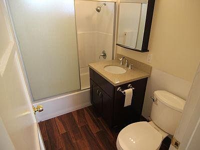 5th image of 1340 N Buena Vista St Unit C