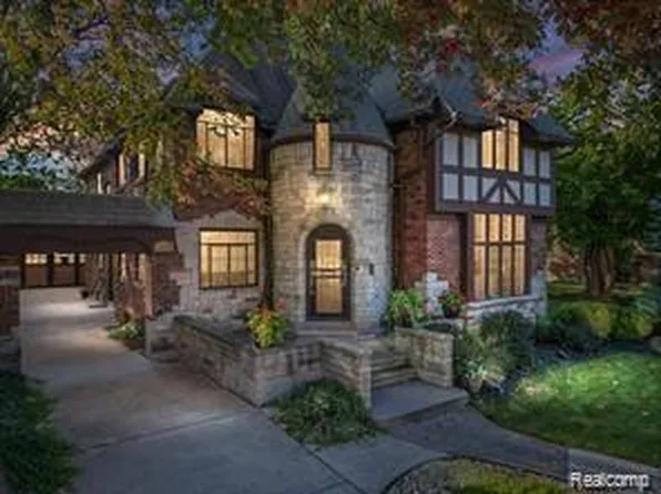 19911 Stratford Rd, Detroit, MI 48221