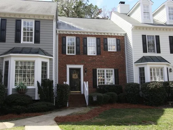 5012 Lancashire Dr, Raleigh, NC 27613