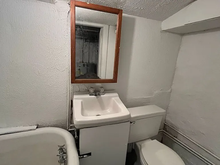 722 East Ave — Photo 7