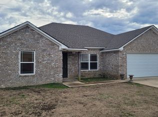 210 Stacy Dr, Paragould, AR 72450