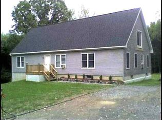 149 Albany Tpke, Chatham, NY 12037