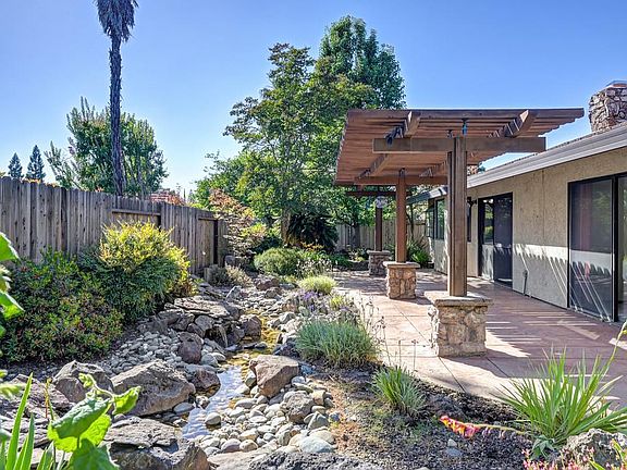 5th image of 1106 Nob Hill Ct
