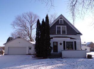 110 N Andrews Ave, Greenwood, WI 54437
