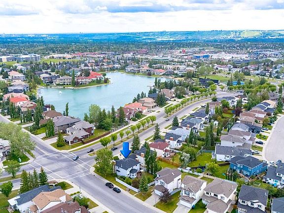 3rd image of 63 SW Arbour Lake Dr NW