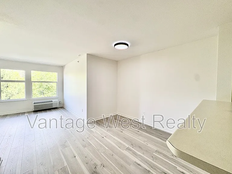 555 Yates Rd #410 — Photo 8
