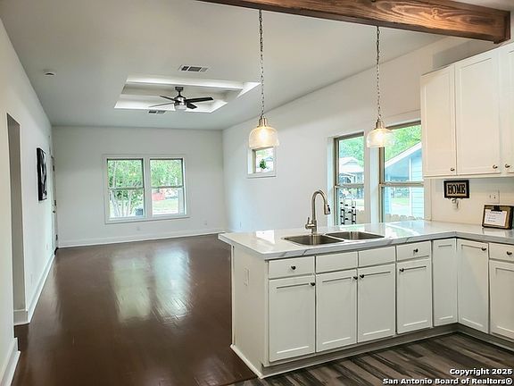 5th image of 1025 Fulton