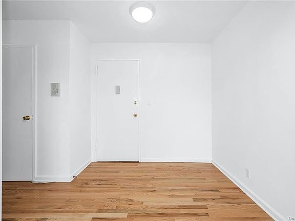 5th image of 1 Oakridge Pl APT 2E