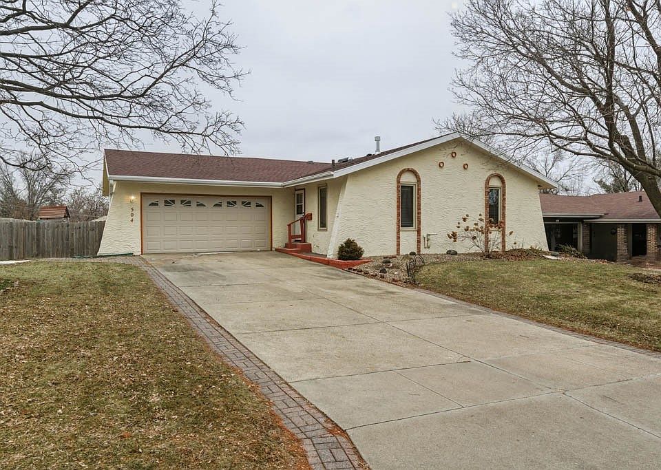 1st image of 504 Thomas Dr