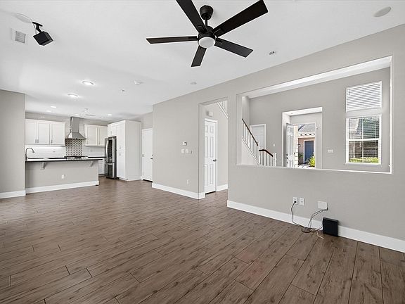2nd image of 463 Blue Flax Ct