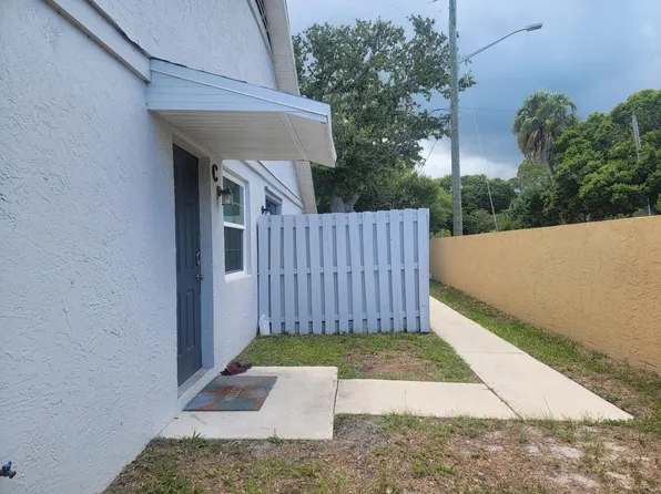 2001 Oleander Boulevard #C, Fort Pierce, FL 34950