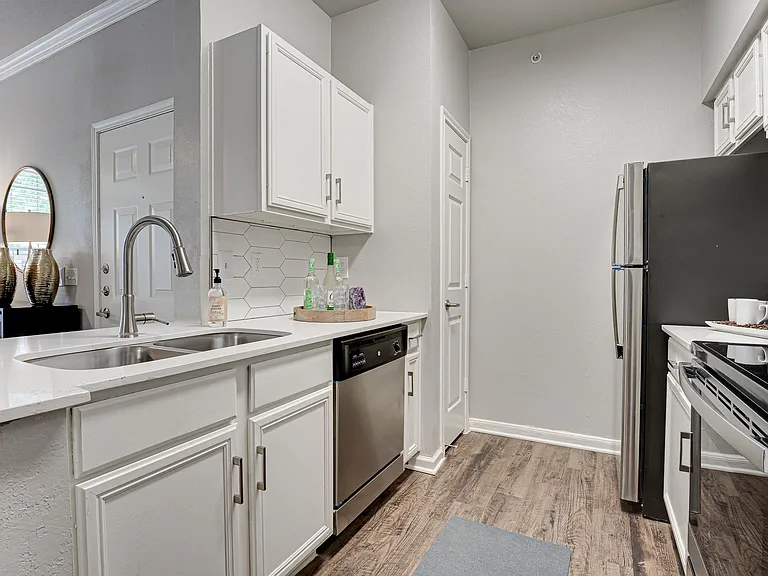 Mason Apartment Homes — Photo 8