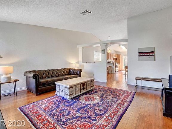 2nd image of 609 Jonathan Glen Way