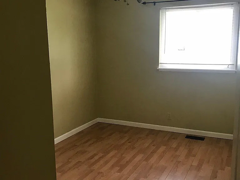 1318 Ranchland Dr — Photo 11
